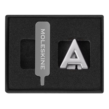 Przypinka MOLESKINE A, srebrna