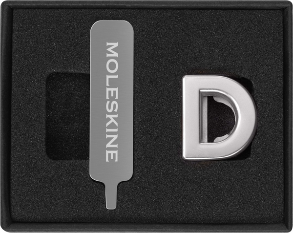 Przypinka MOLESKINE D, srebrna