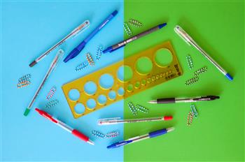 Długopis biurowy 0,7mm MemoBe mix, etui 3 szt.(2 x nieb.+1 x czarny)