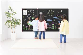 Tablica kredowa magnetyczna MemoBe Idea,powierzchnia czarna, rama aluminiowa EDGE, 90x60 cm